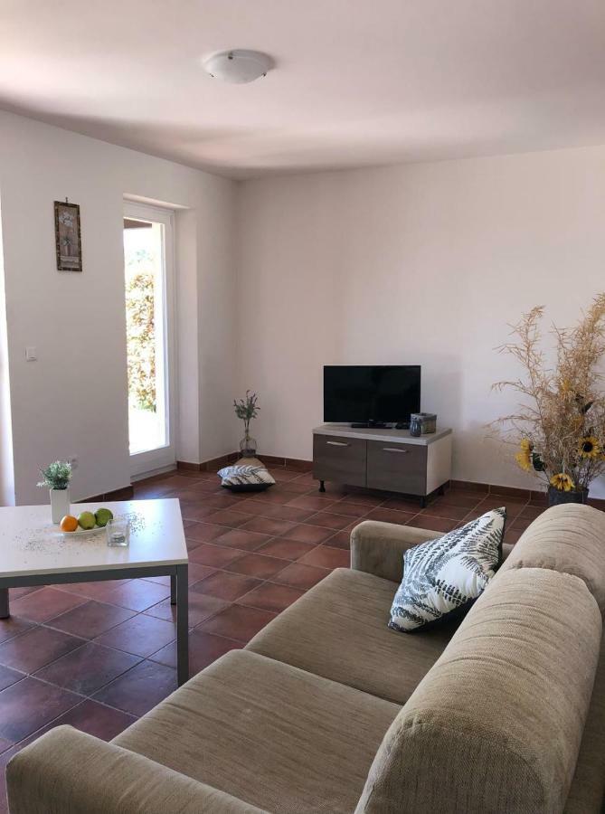 Kaštelir Sunny Villa מראה חיצוני תמונה